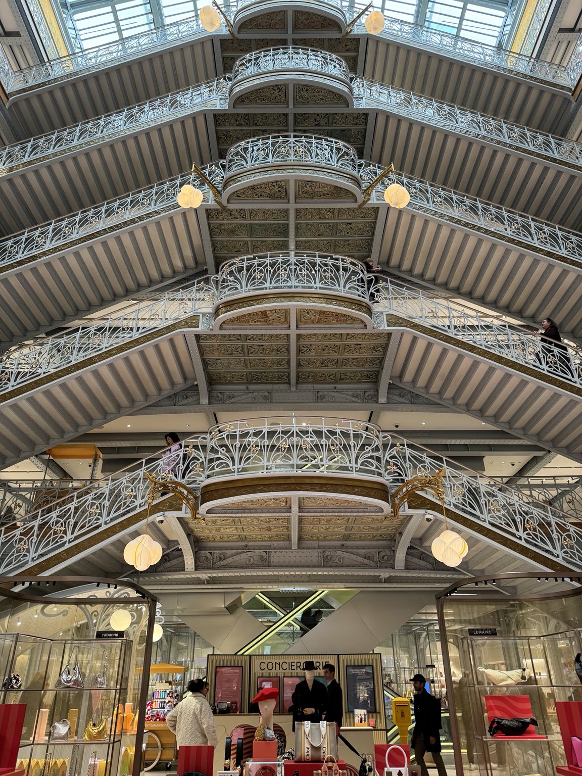 Escaleras ornamentales de La Samaritaine